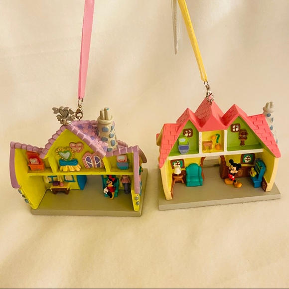❤️Pair of Iconic Mickey Minnie Mouse Toon Town Houses Ornaments Disneyland💛 - Picture 5 of 9